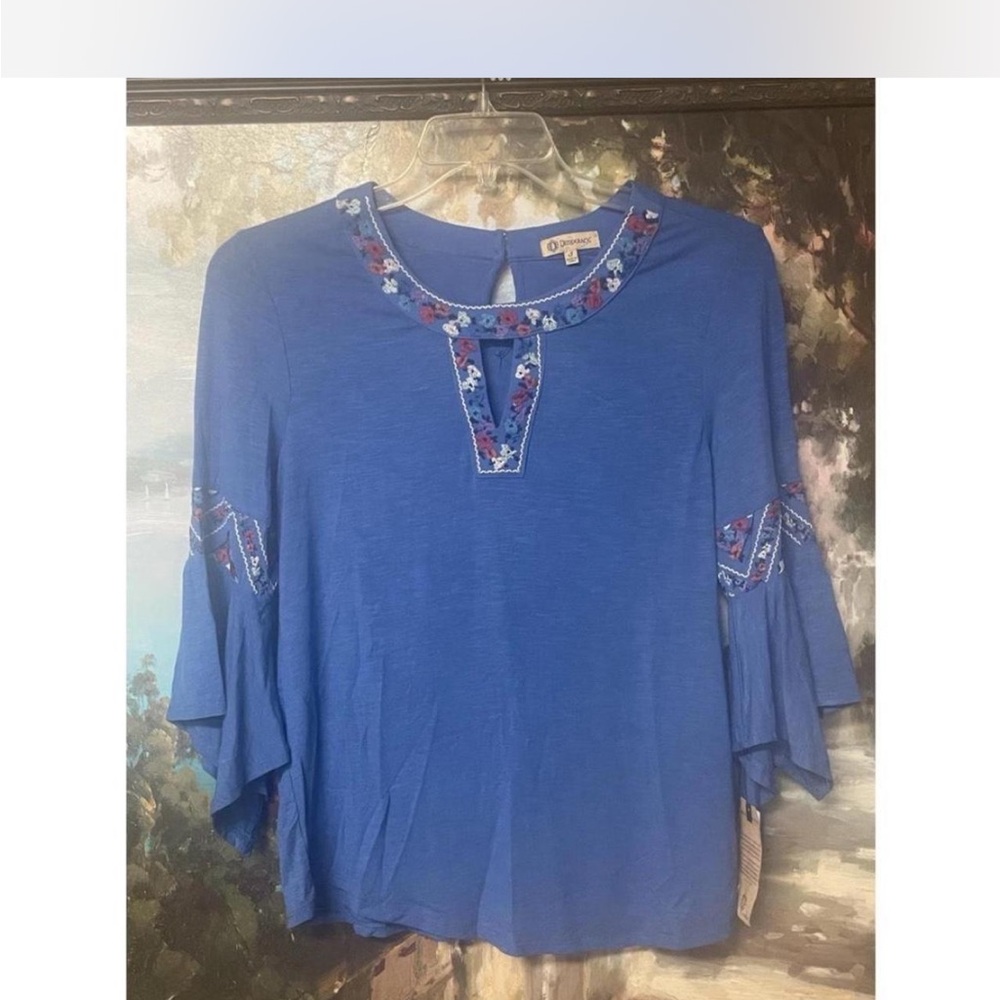 Democracy Women’s Size Small Royal Blue with Floral Accents Bell Sleeves Blouse